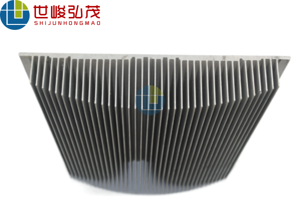 鋁型材散熱器廠家能夠定制化加工生產(chǎn)嗎？